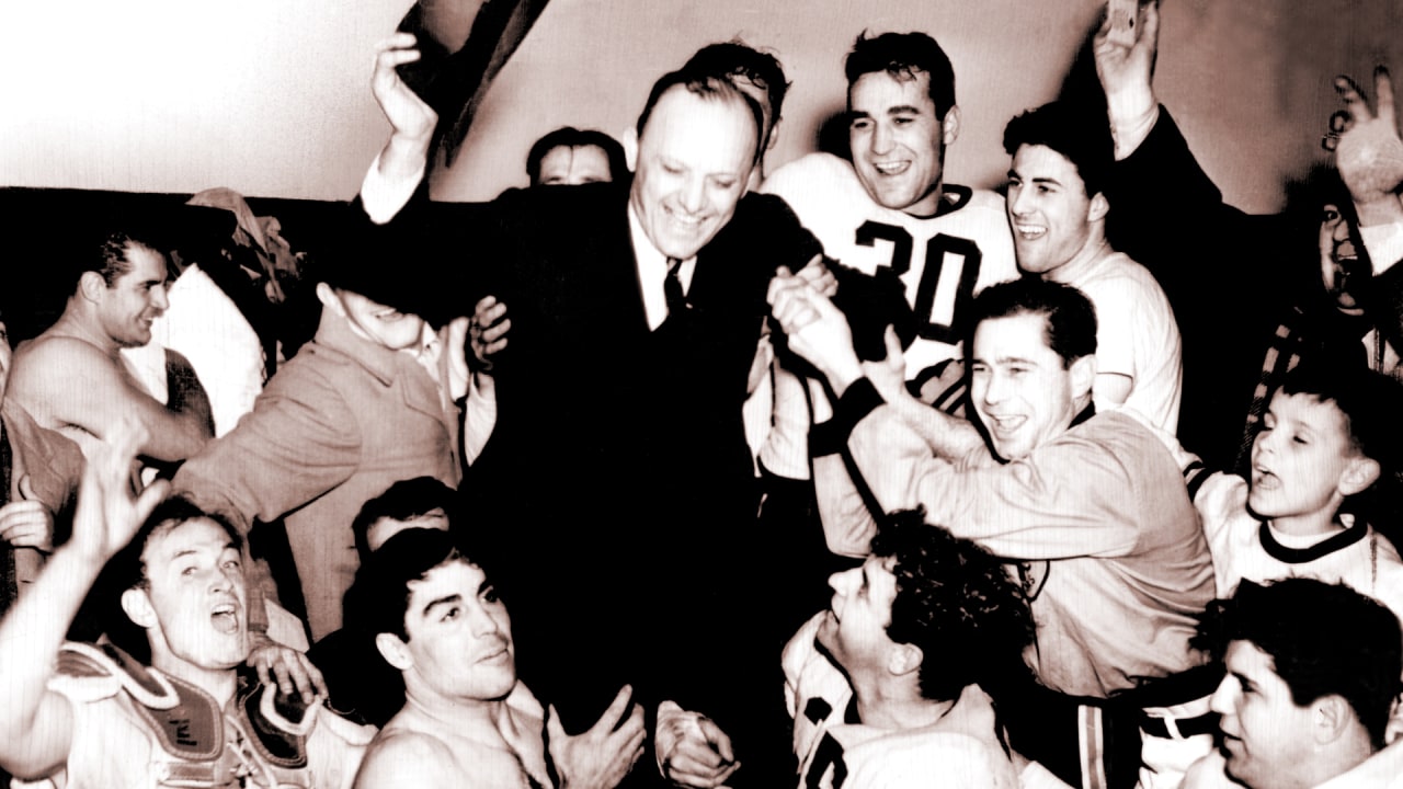 Chicago Bears win 1940 NFL title 73-0 