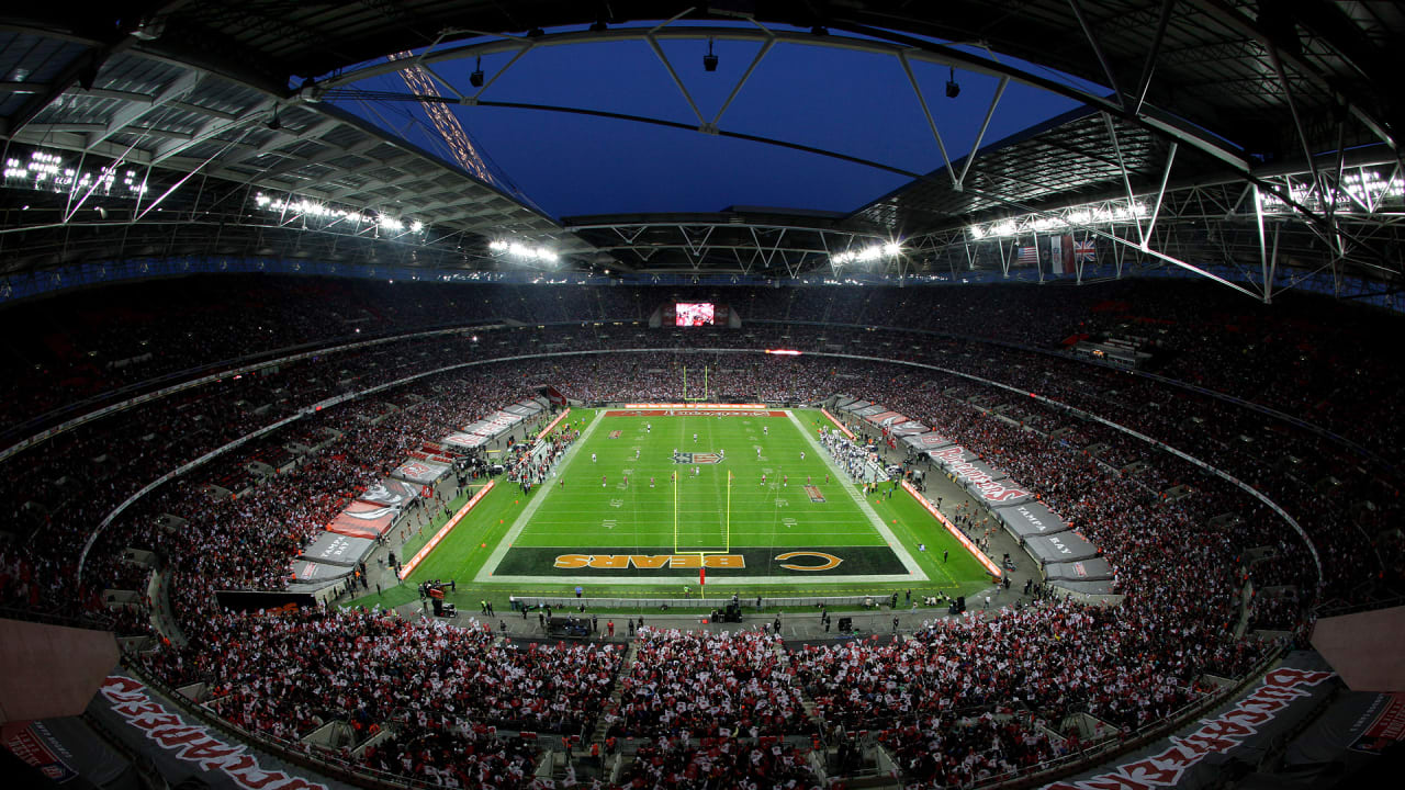 NFL Football in London - Seeing American Football at Wembley Stadium