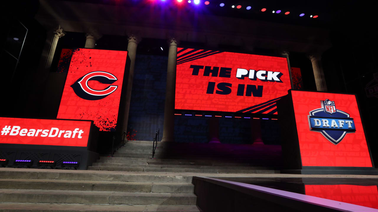 Breaking Down the Options for the Bears' No. 1 Pick and a 3-Round Bears  Mock Draft for 2023