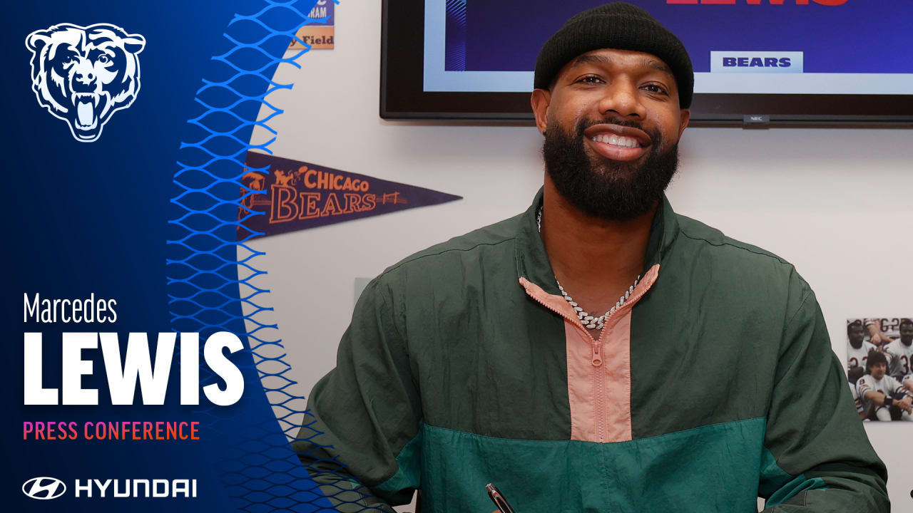 Bears Tight End Marcedes Lewis Did This Interview From the Sauna