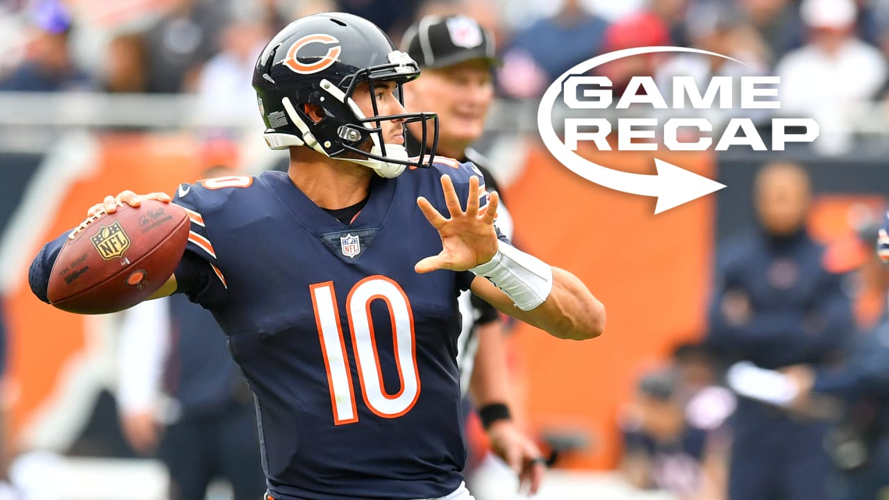 Aaron Lynch (99) of the Chicago Bears reacts after the defensive play  against the Seattle Seahawks