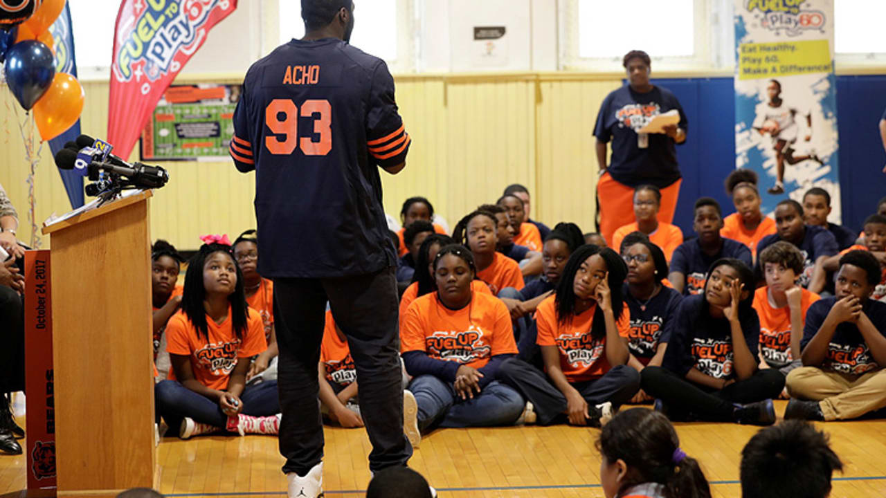 Lightlife and Chicago Bears Kick Off Game-Changing Hometown Partnership