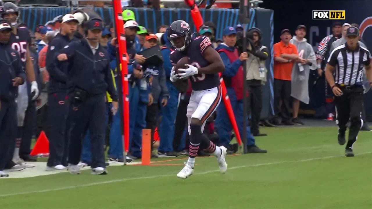 Chicago Bears wide receiver Byron Pringle's first TD catch as a Bear comes  via quarterback Siemian's tight-window pass