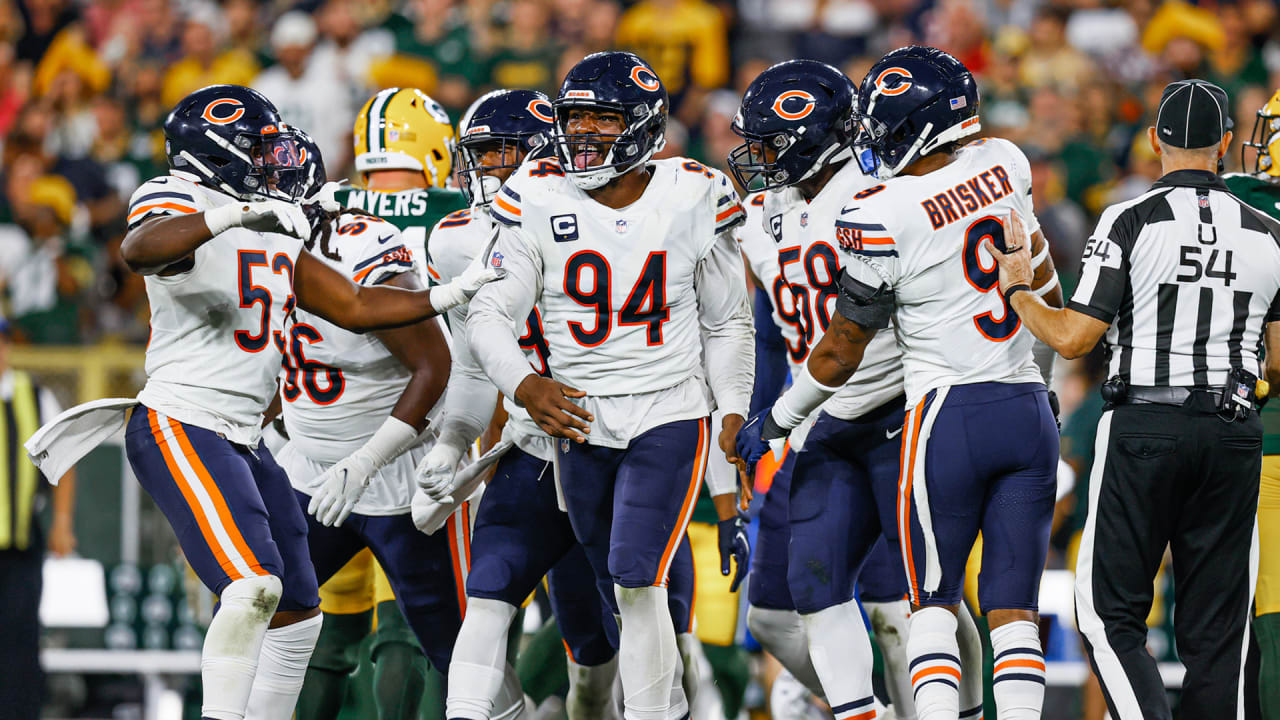 GREEN BAY, WI - SEPTEMBER 18: Chicago Bears linebacker Robert Quinn (94)  looks into the stands during a game between the Green Bay Packers and the  Chicago Bears on September 18, 2022