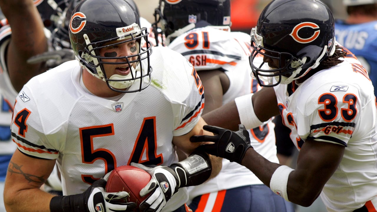 Brian Urlacher's 5 most amazing stats