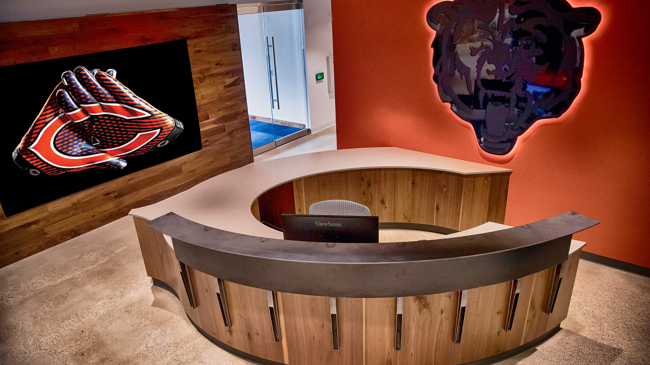 Inside the Chicago Bears' New HOK-Designed Offices - HOK