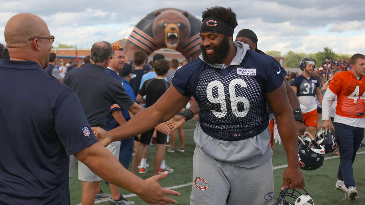 Chicago Bears on X: #DaBears @WhItehair76 is ready for a 30-minute virtual  visit w/ your child's class, school or sports team. You have until 8pm CT  tonight to bid at   /