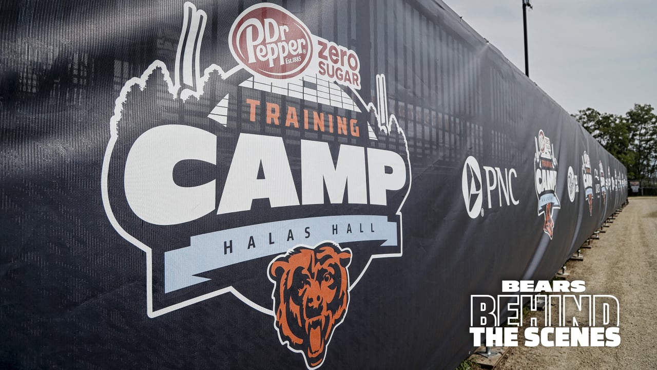 The Dr Pepper Zero Sugar Chicago Bears Training Camp Fan