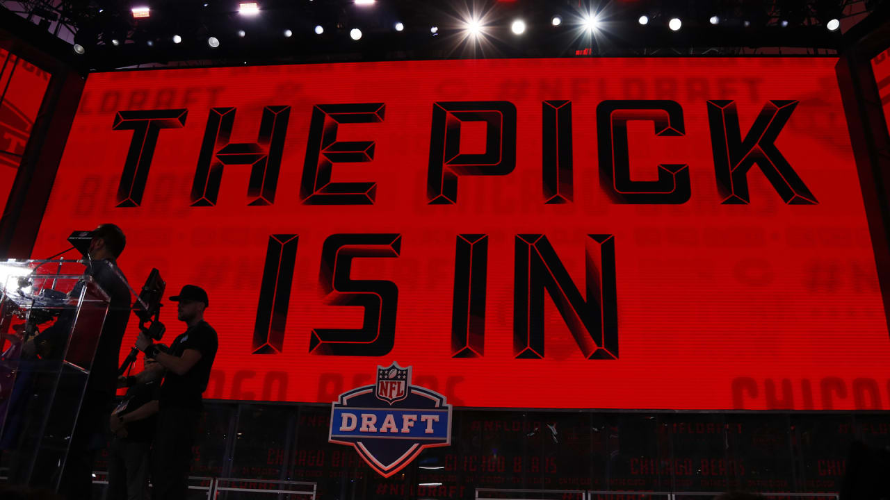 Chicago Bears 2023 NFL Draft predictions  No. 1 pick, trade predictions,  mock draft compilation