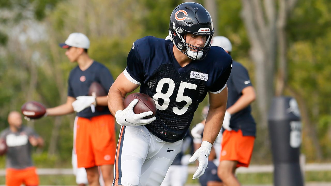 Highland Park High School football team visits Bears training camp