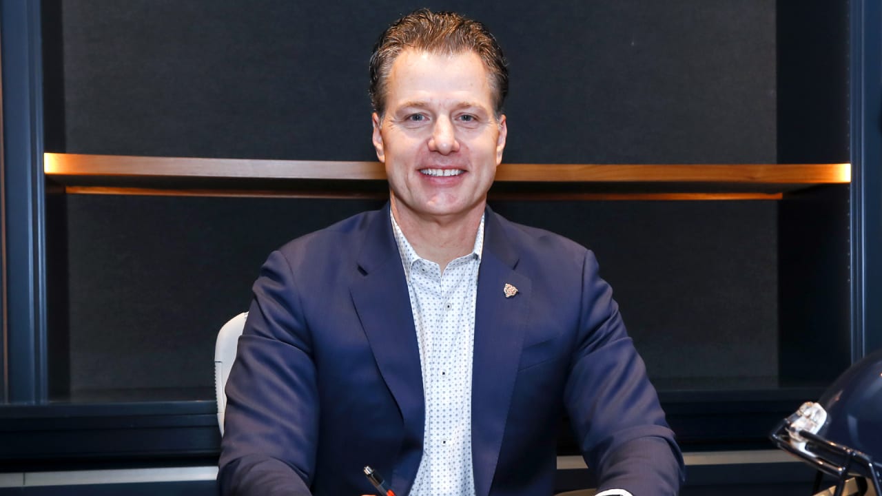 Exclusive Q&A with Bears coach Matt Eberflus