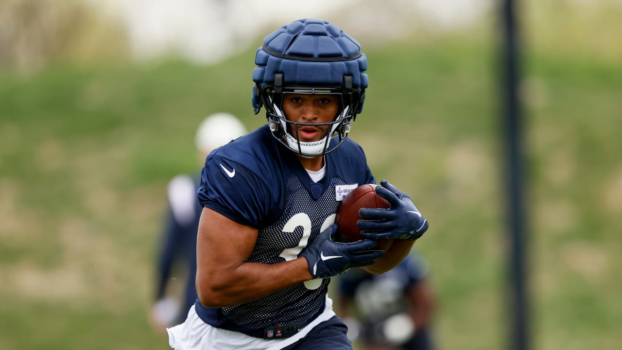 Roschon Johnson impresses at Bears rookie minicamp BVM Sports