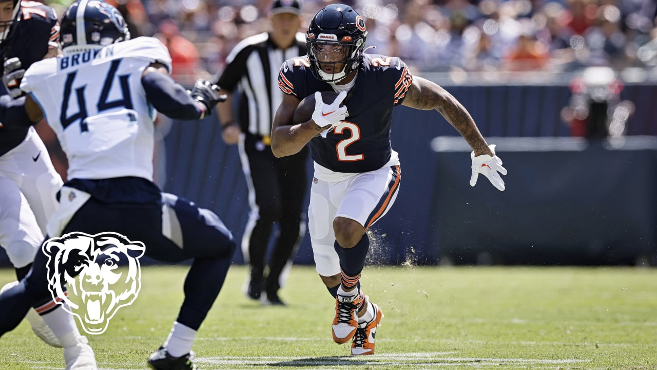 Chicago, IL, USA. 10th Sep, 2023. Chicago Bears #69 Ja'Tyre Carter looks on  from the