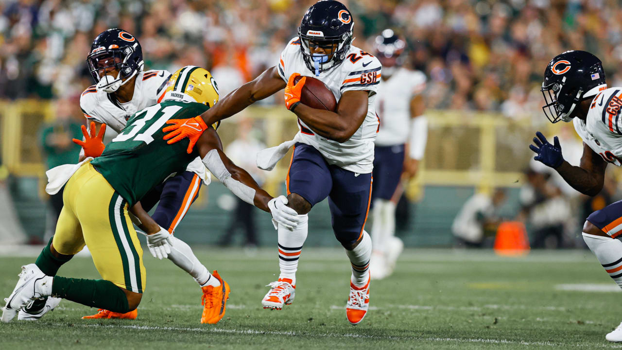 Bears rely on ground game and backup Khalil Herbert - The San Diego  Union-Tribune