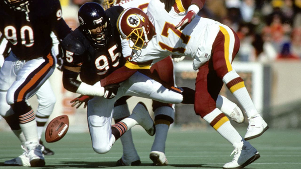 Dave Duerson in action with the Chicago Bears - Los Angeles Times