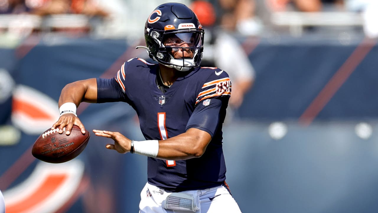 Justin Fields Chicago Bears jersey: How to view, shop for the rookie QB's  gear 