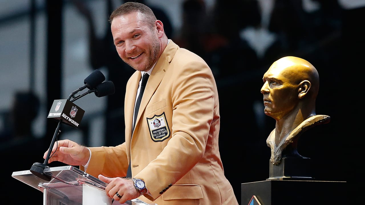 Brian Urlacher gets his just due with Hall of Fame honor