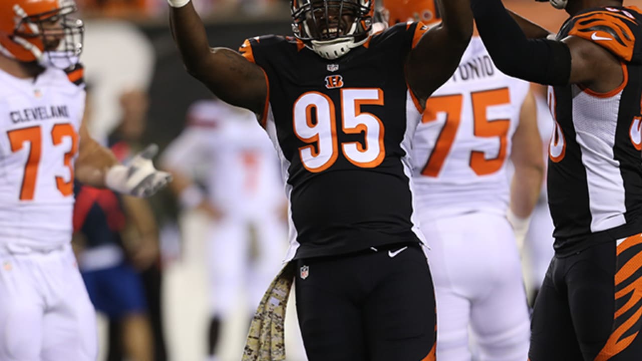 Bengals Re-Sign Wallace Gilberry