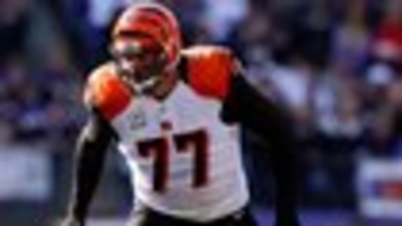 Joe Mixon becomes centerpiece of Bengals' depleted offense