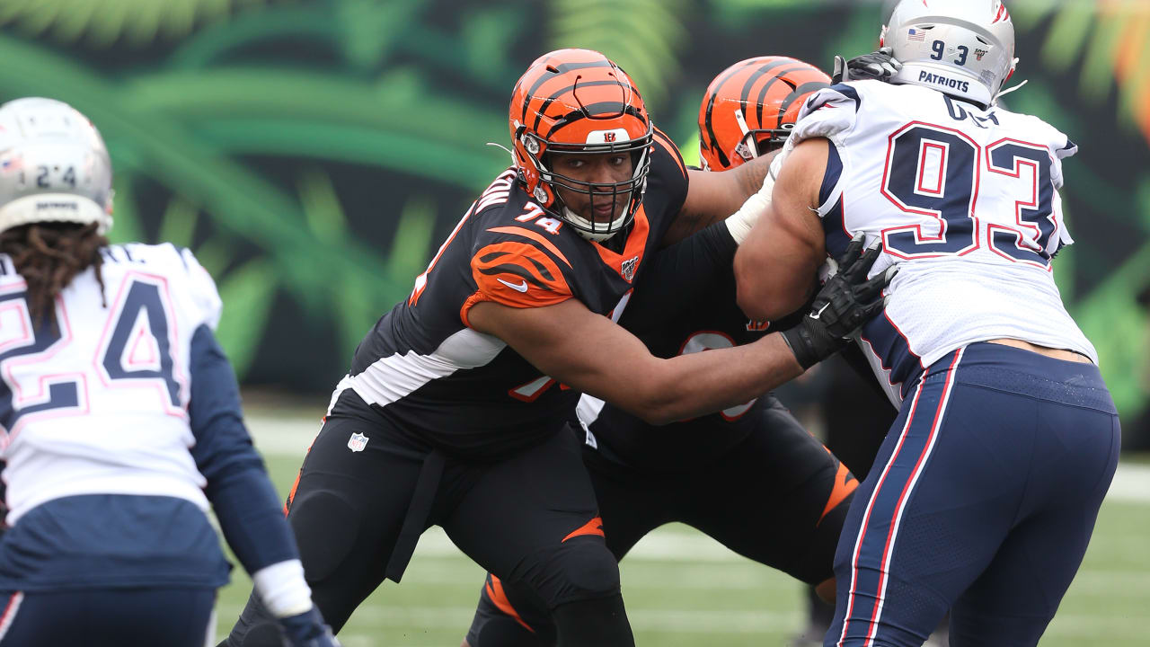 Cincinnati Bengals claim offensive lineman Fred Johnson