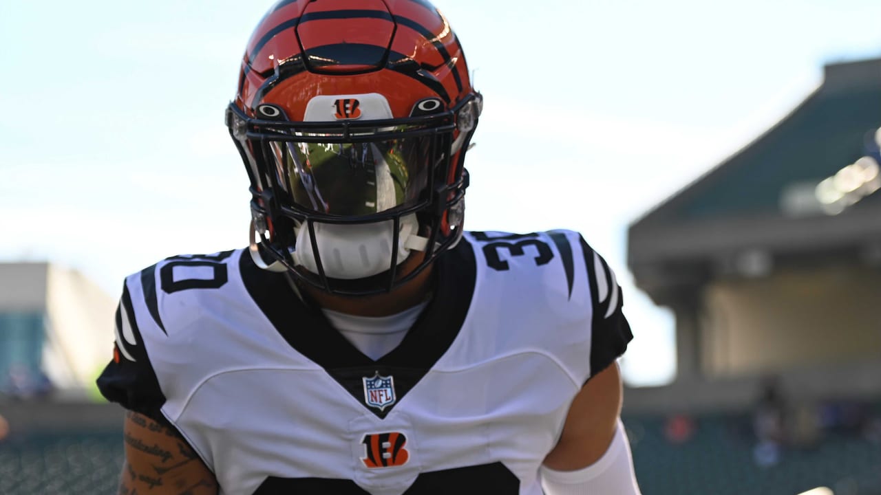 Bengals WRs coach Troy Walters believes in Ja'Marr Chase staying committed  to greatness