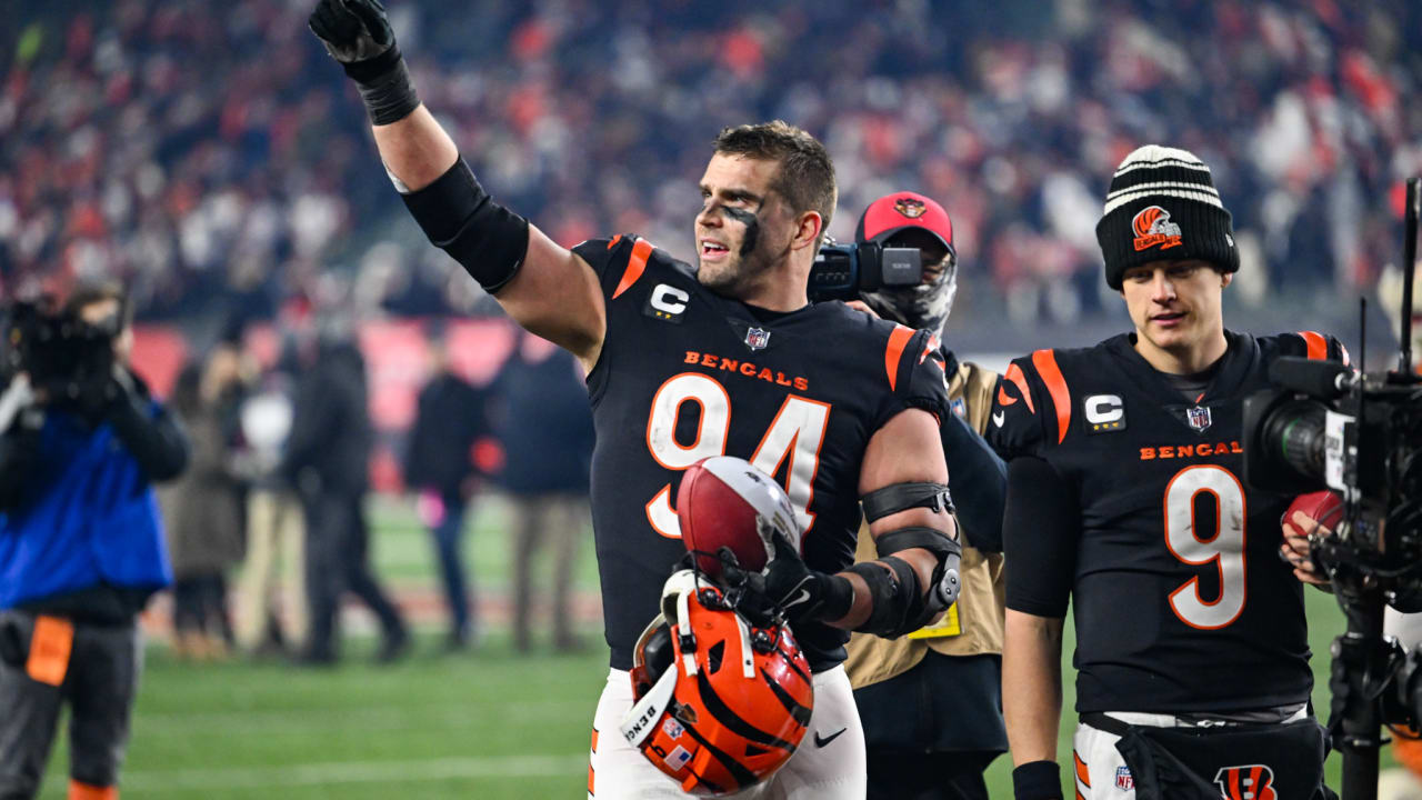 Sam Hubbard and Joe Burrow have The Hometown Bengals At Home in