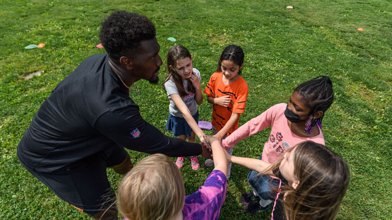 Bengals host pep rally at Woodlawn Elementary