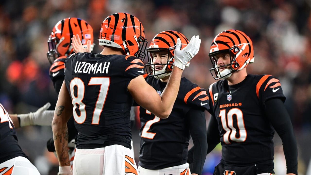 What time is the Washington Commanders vs. Cincinnati Bengals game tonight?  Channel, streaming options, how to watch