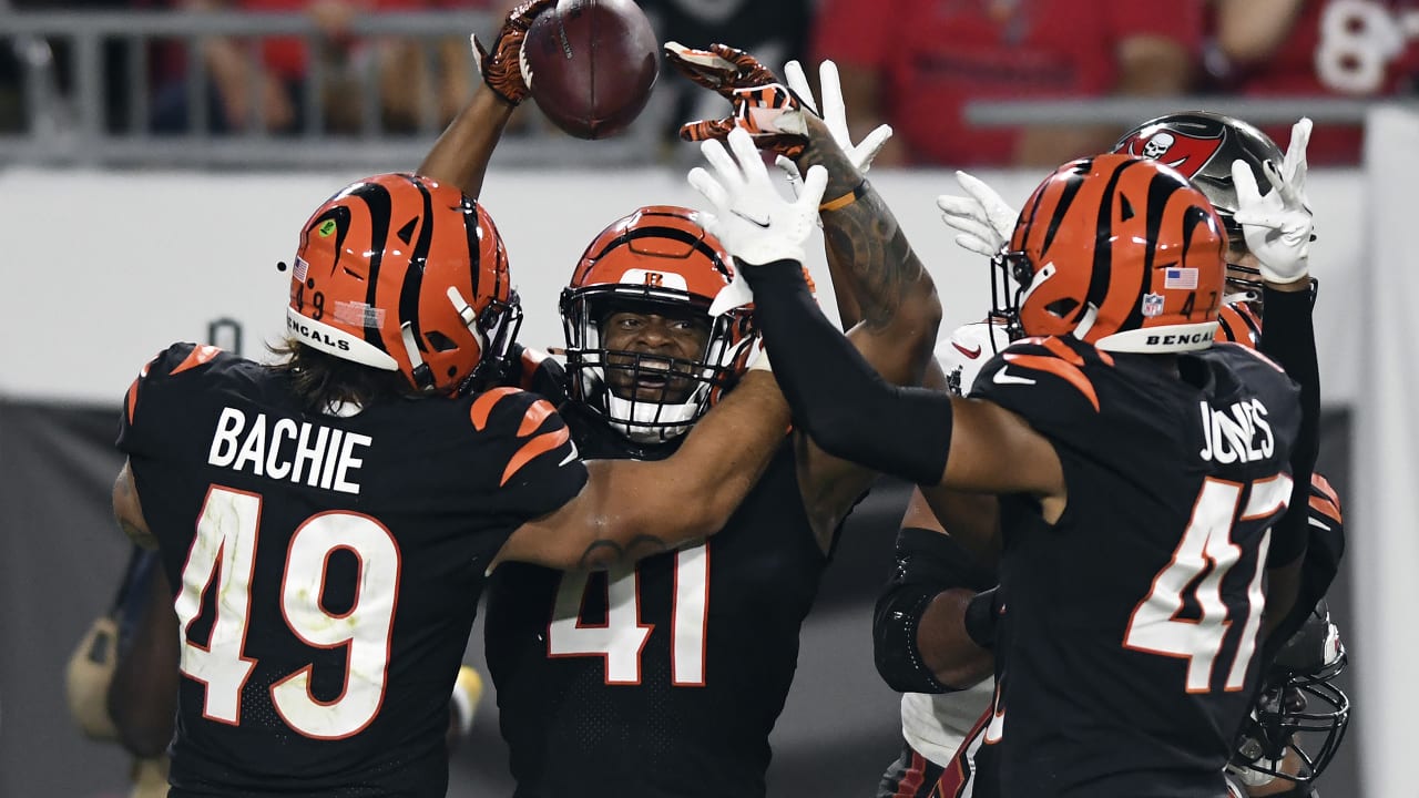 Blinded, and inspired, by the light, Bengals RB Chris Evans has