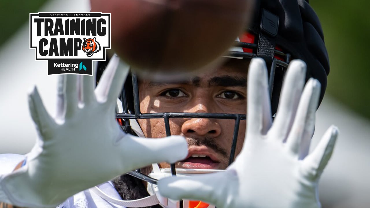 Photos: Tee Higgins rejoins Cincinnati Bengals training camp, 8/18