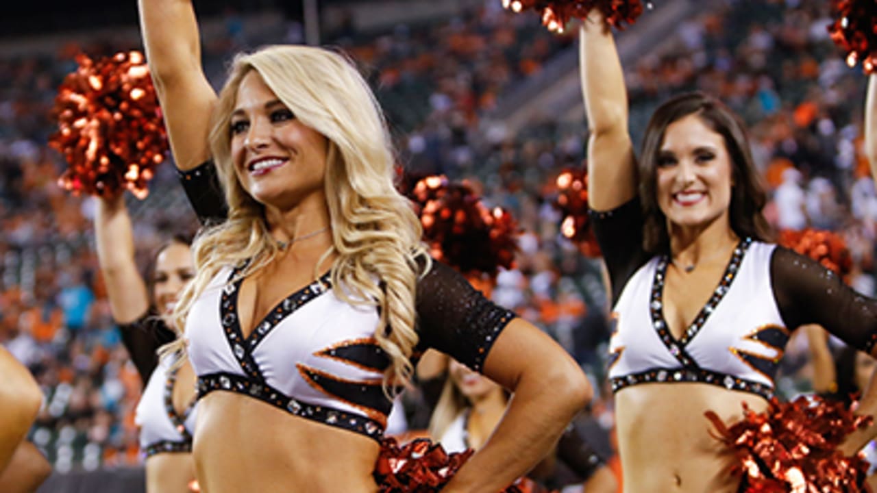 Must Love Dogs: Q&A with Ben-Gals Cheerleader Sarah L. – Ultimate