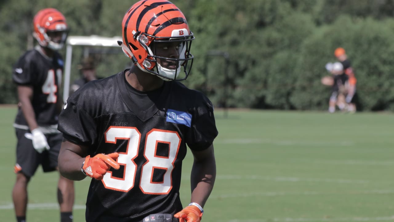 Bengals' DJ Reader rips Packers offensive lineman after joint practice  fight: 'No idea who he is'