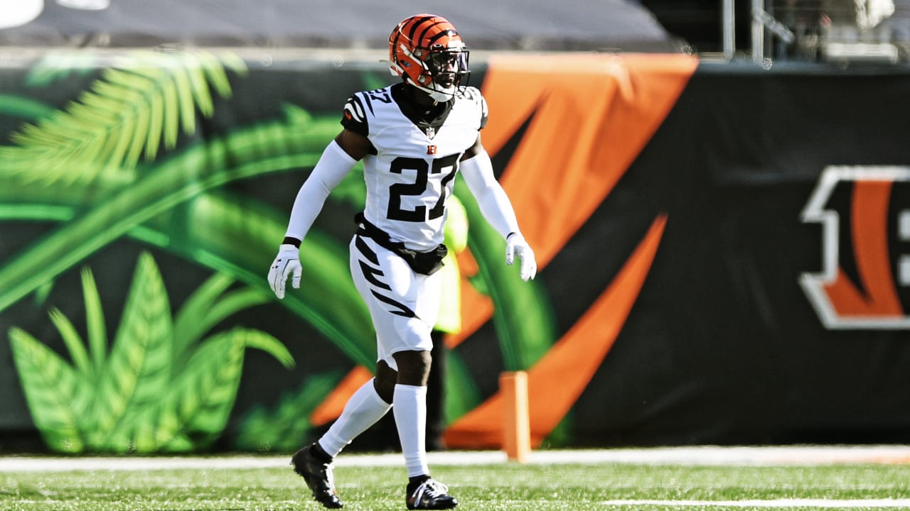 Cincinnati Bengals cornerback Tony Brown designated to return from the