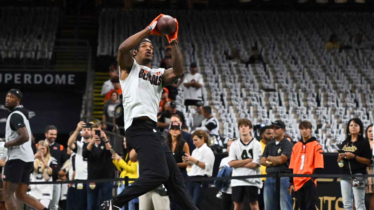 Joe Burrow Gave Saints WR Michael Thomas His Jersey After LSU Beat Clemson