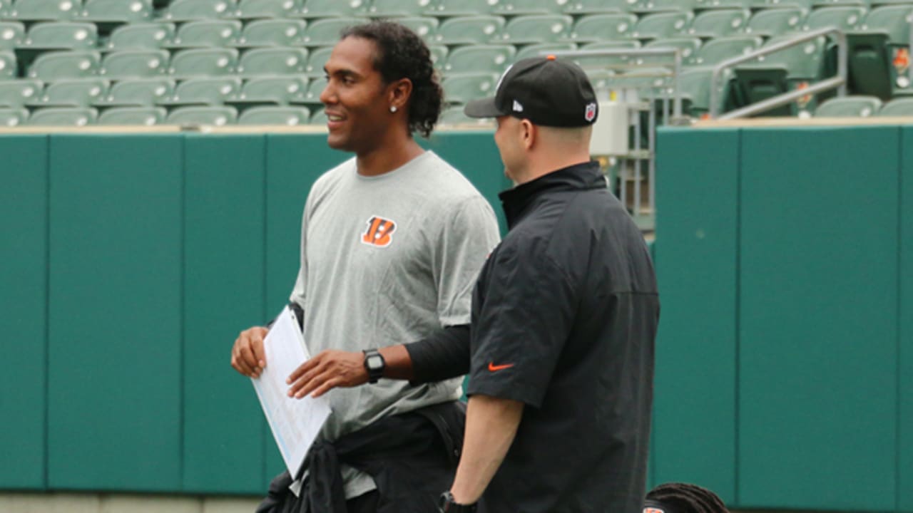 Wide receiver T.J. Houshmandzadeh of the Cincinnati Bengals shushes