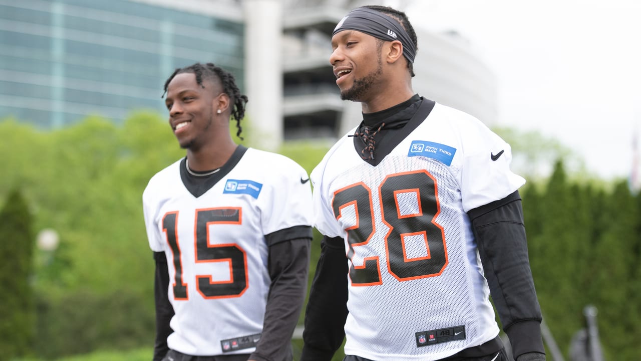 John Ross' change goes beyond the number on his jersey - Cincy Jungle