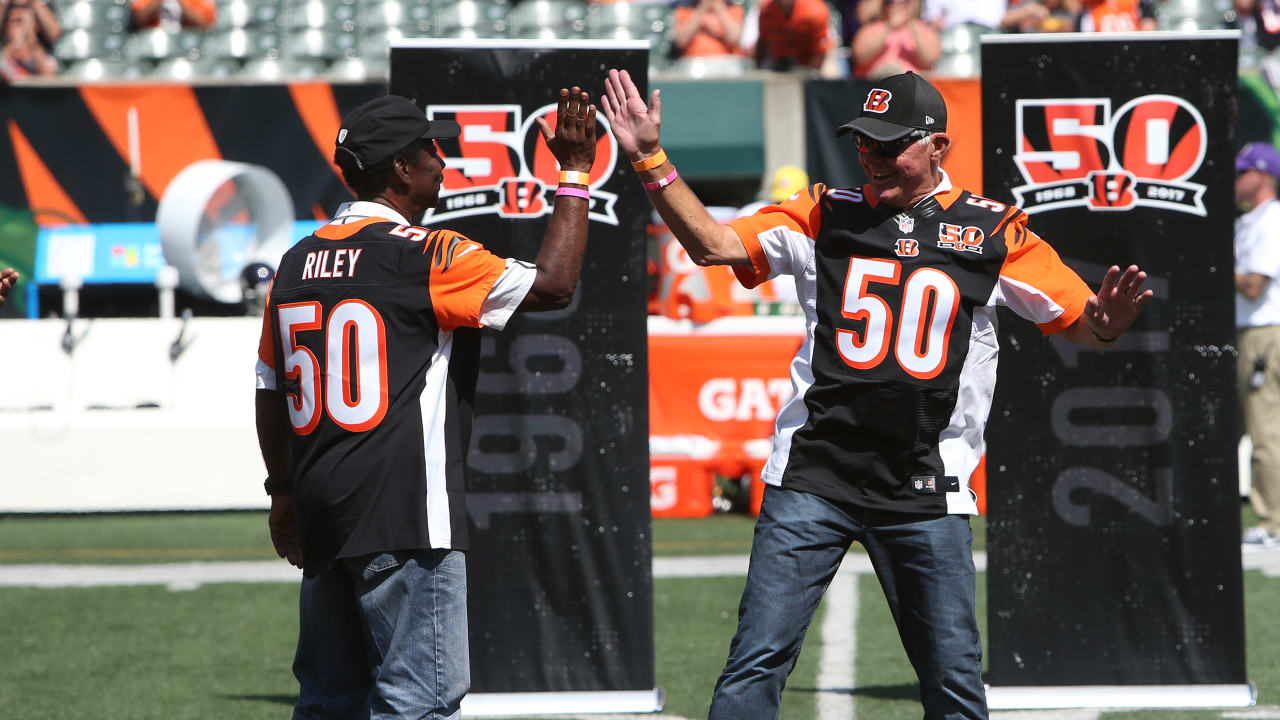 Ken Anderson officially inducted into Bengals inaugural Ring of Honor class  - Augustana College Athletics