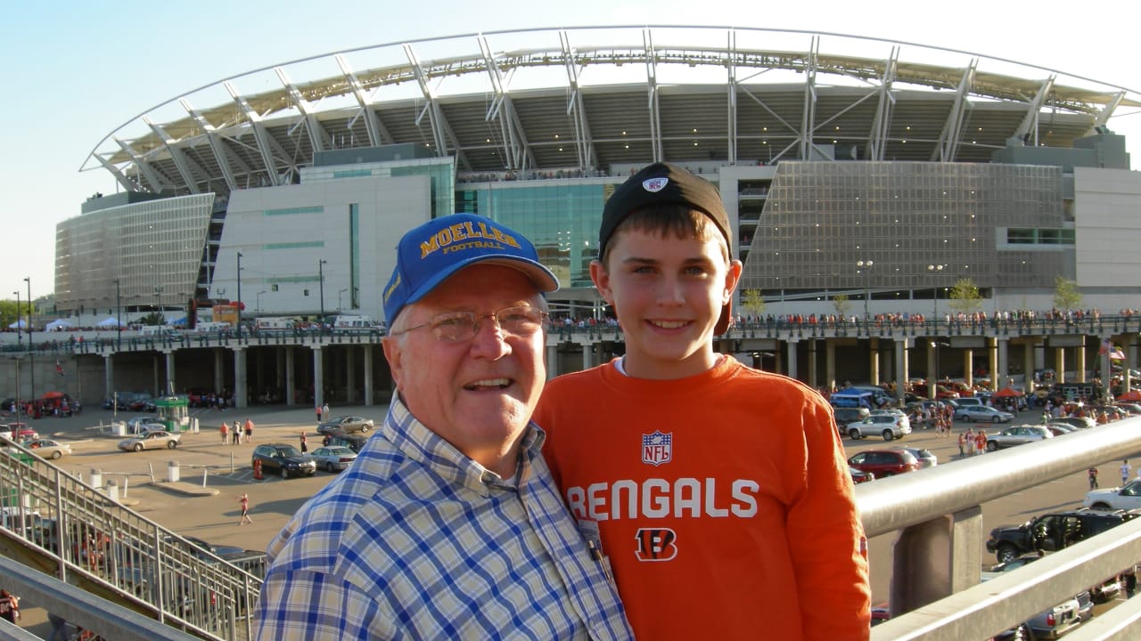 Lil bro at bengals tailgate｜TikTok Search