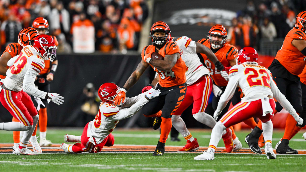 Bengals' Running Back Samaje Perine Earns 'Angry Run' Status From