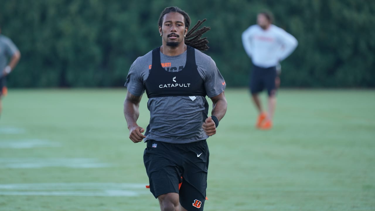 Cincinnati Bengals cornerback Trae Waynes (26) looks on in the