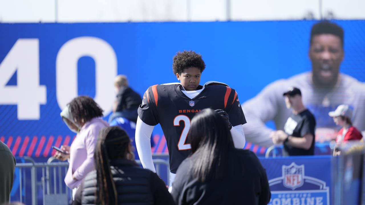 Photos Fans At The 2023 NFL Scouting Combine