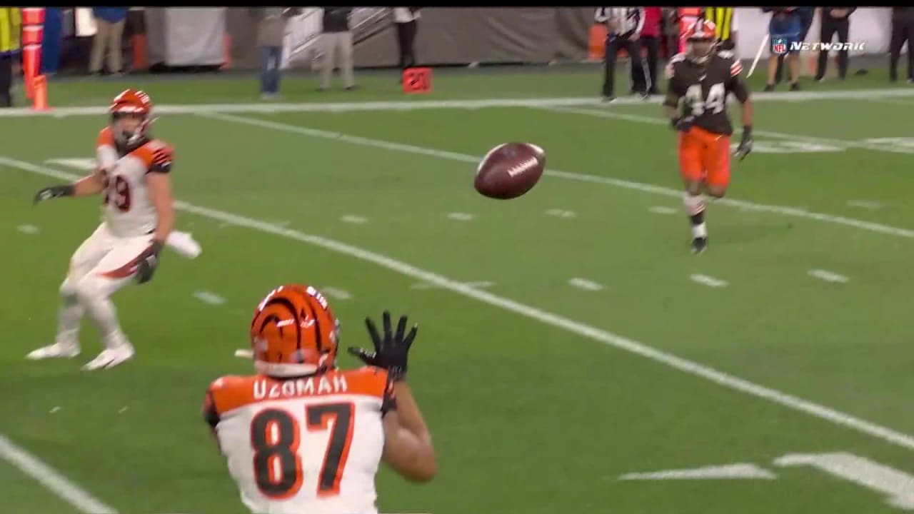 Burrow throws 4 TD passes, Bengals rally past Steelers 37-30 – WWLP