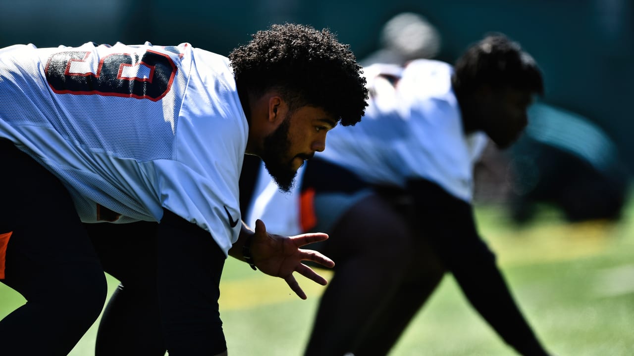 Bengals rookie Jackson Carman leans on Anthony Munoz for advice, guidance