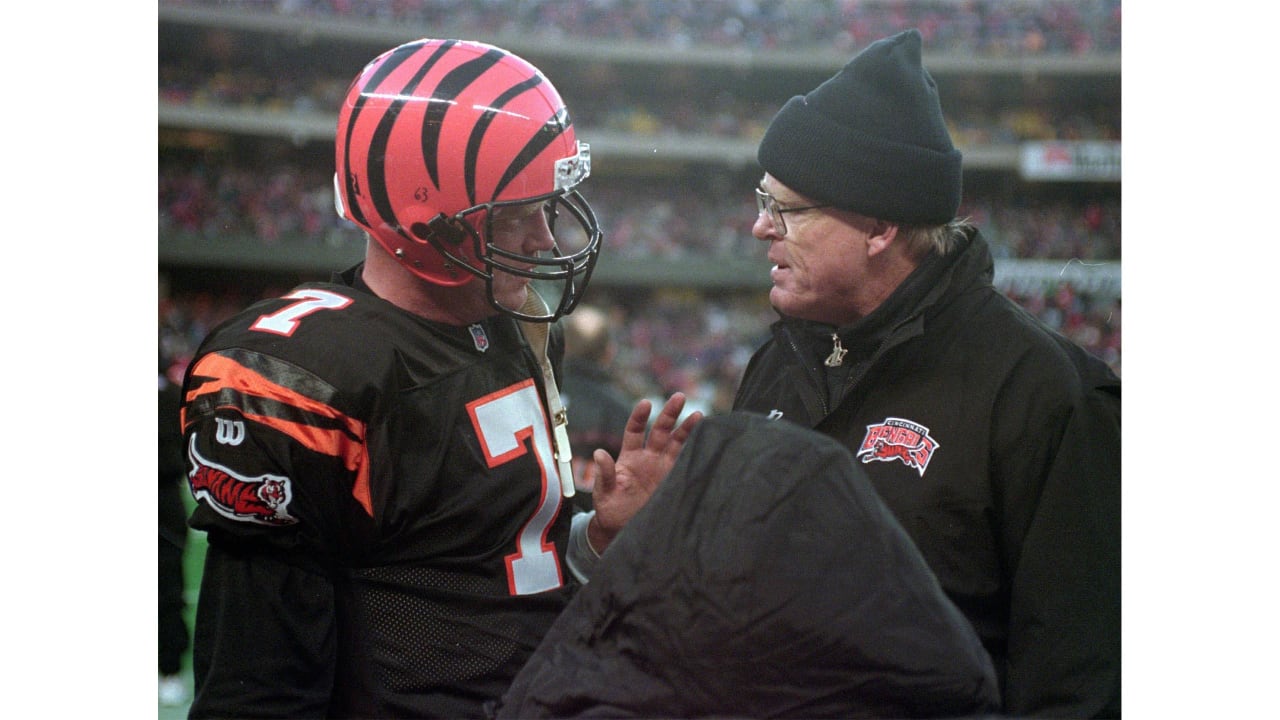 GIANT CINCINNATI SIGN (©CINCINNATI BENGALS 1997) PRACTICE FOOTBALL