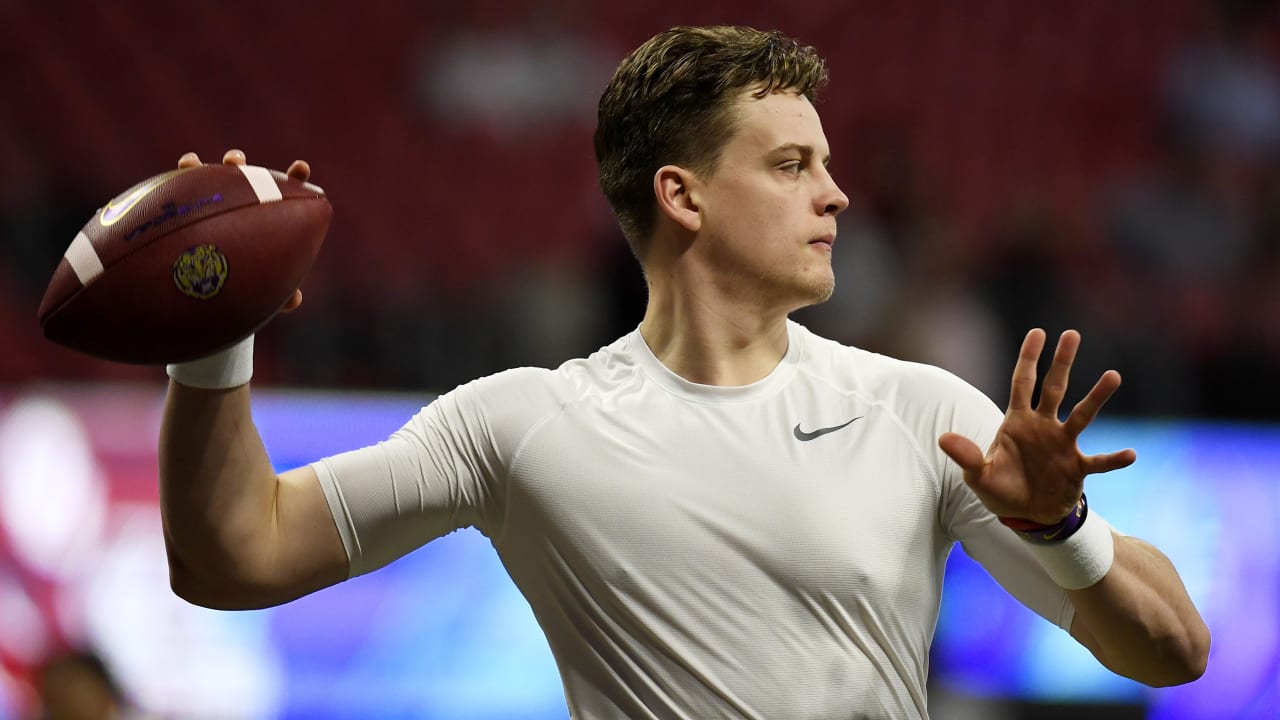 Joe Burrow shined but Bengals have pass protection and tackling issues