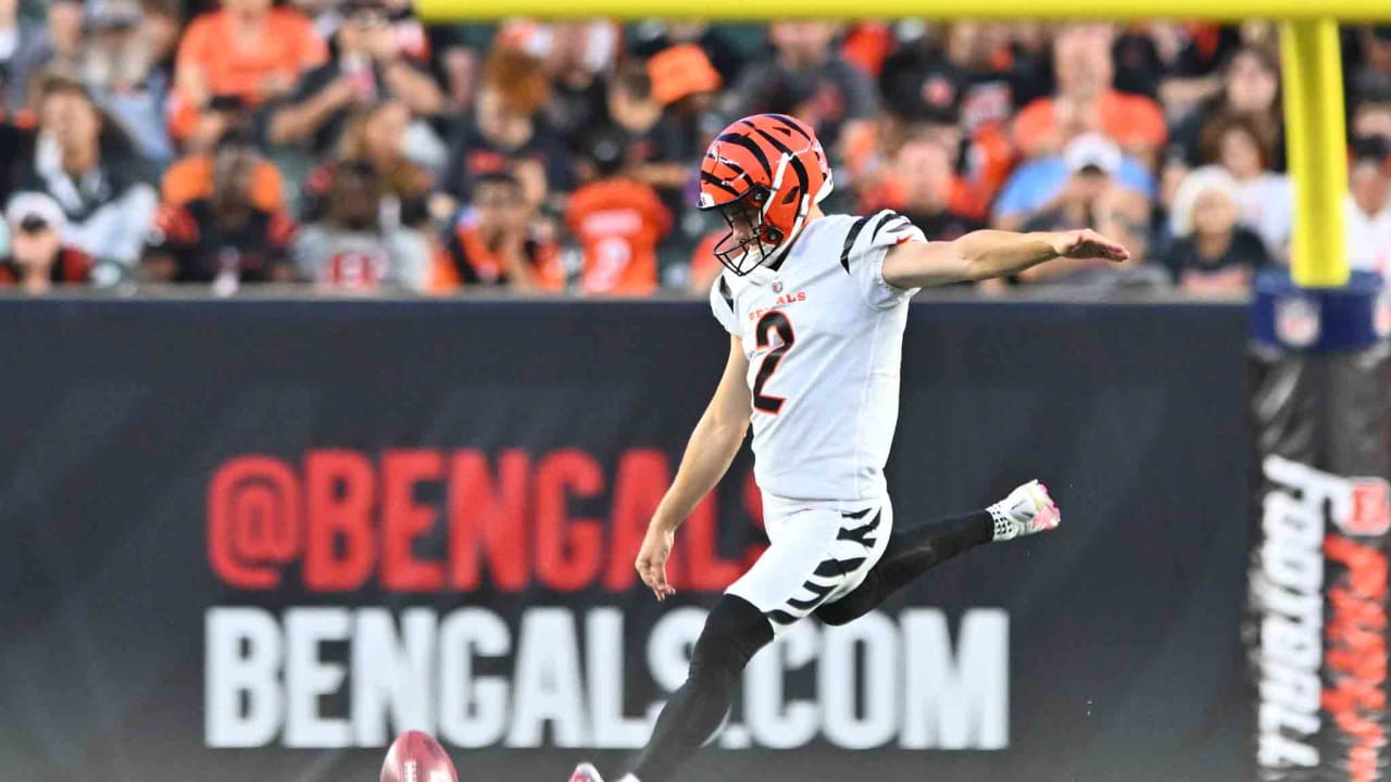 Cincinnati Bengals defensive end Cam Sample (96) lines up on defense during  an NFL football game against the Arizona Cardinals, Friday, Aug. 12, 2022,  in Cincinnati. (AP Photo/Zach Bolinger Stock Photo - Alamy