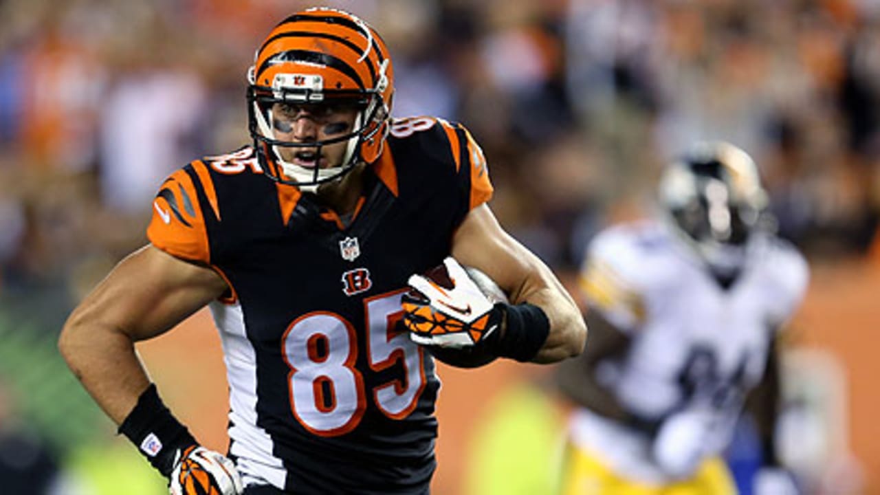 Rookie Bernard leads Bengals over Steelers 20-10