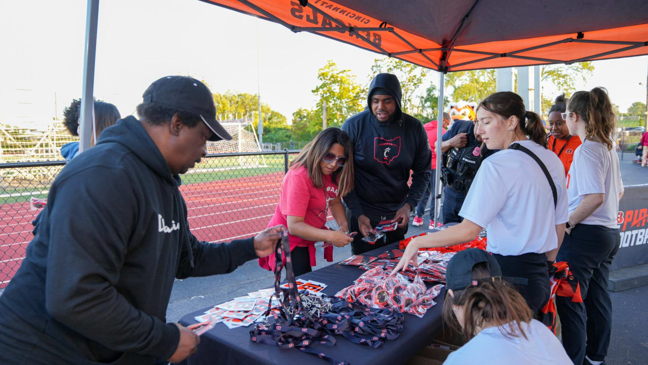 Bengals host pep rally at Woodlawn Elementary