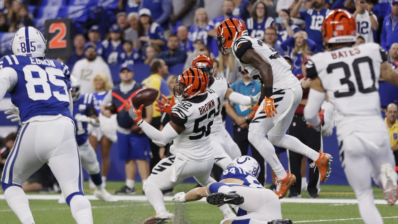 Quick Hits: Bengals Mull MLB Status; Austin Salutes Bates