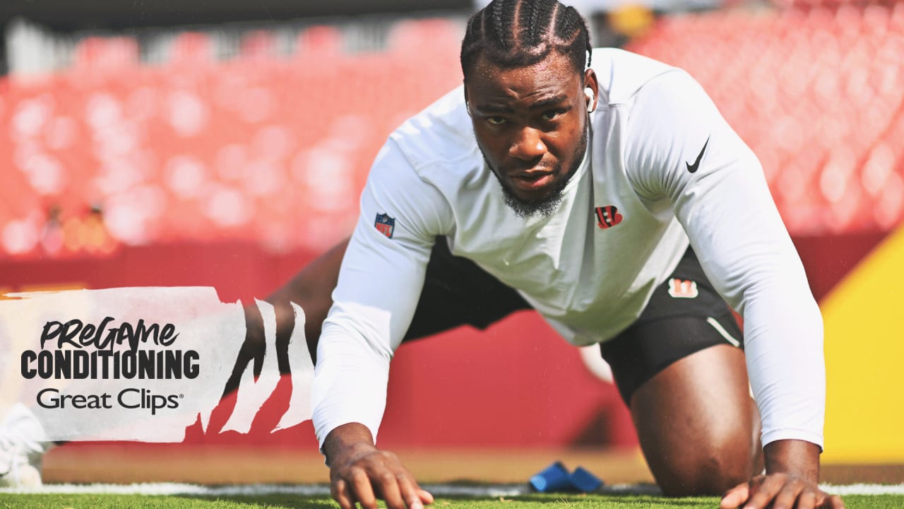 Photos: Bengals Warm Up for Atlanta